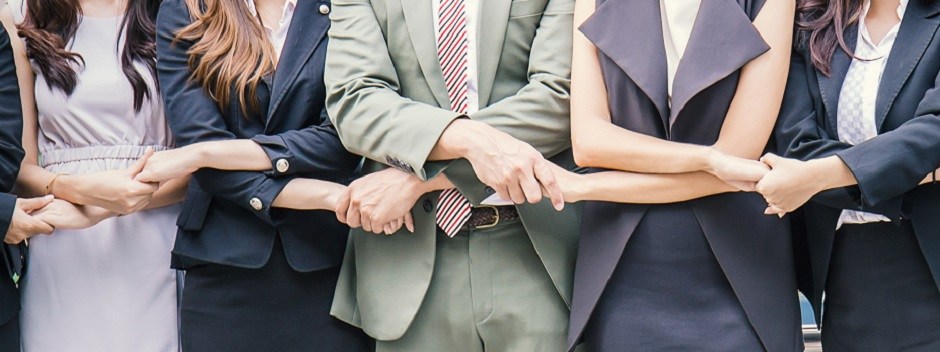 Formations en entreprises, team building, test 360, test personnalité Bridges Formation